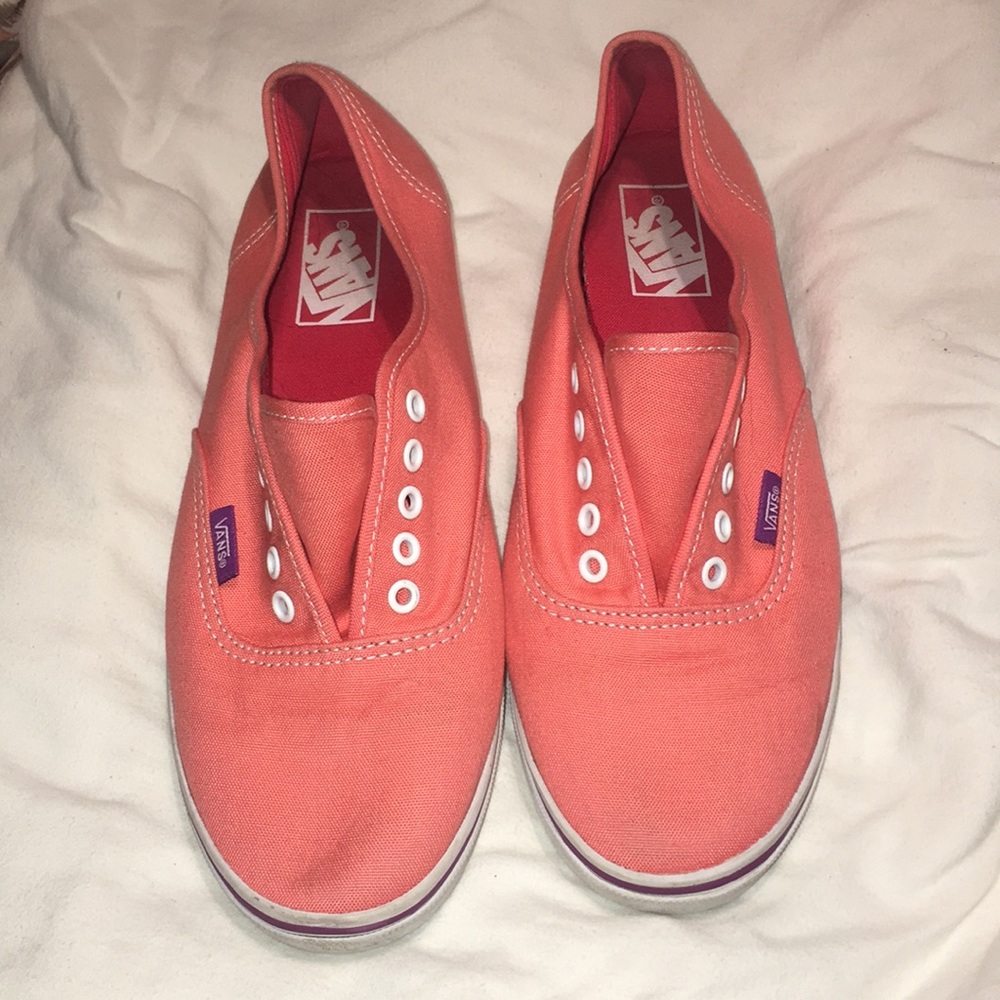 Vans  Men size 7.5 / Woman size 9 almost new